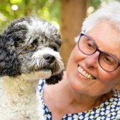 Fotoshooting Herbst Seniorin mit Hund München